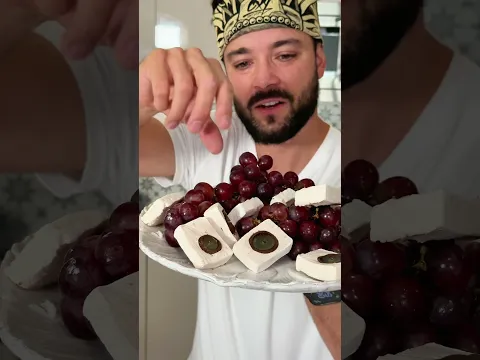 Malvavisco hecho con Uvas 🍇 de California! @grapesfromCA relleno con uvas encapsuladas en chocolate