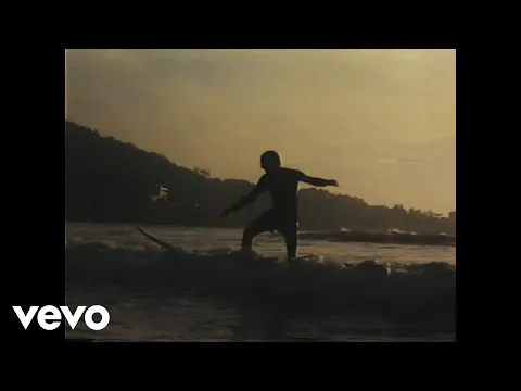 Video Thumbnail: Bresh - Introvabile (Official Video)