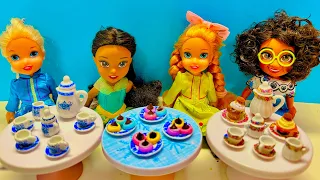 Elsa and Anna toddlers have a tea party with their friends part 2