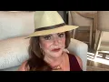 DANCING MATURE CURVY WOMAN FASHION SHOW