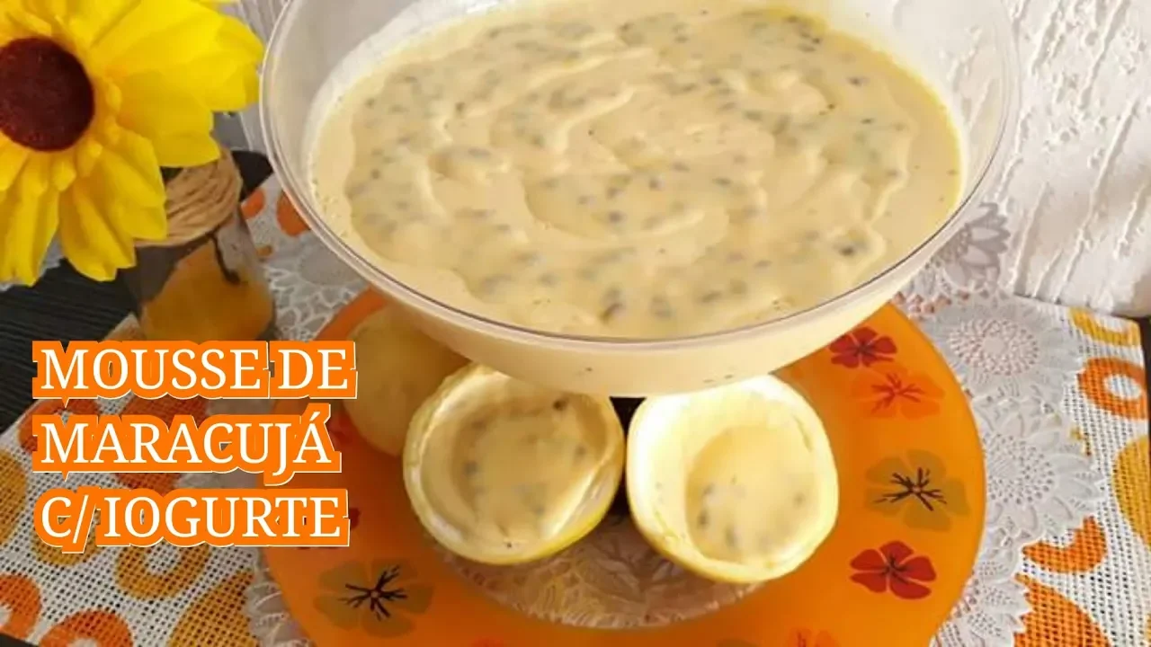 Ingredientes: Gelatina: -1 sachê de gelatina de sua preferência -250ml de agua fervendo -250ml de ag. 