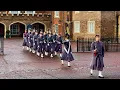 Spectaculaire bewakingsdemonstratie: het Balaklava Royal Regiment of Scotland op wacht in St. James's Palace