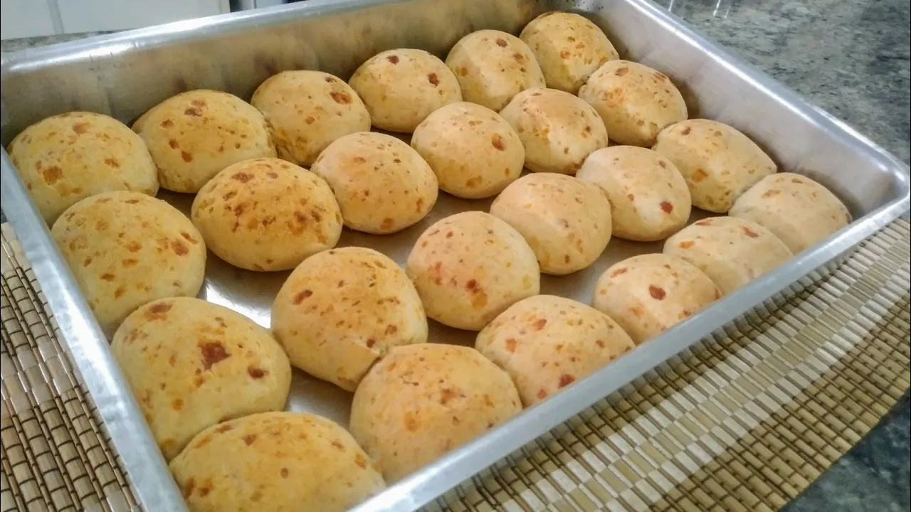 PÃO QUEIJO MINEIRO -  SABOR E TEXTURA INCRÍVEIS - FÁCIL - RÁPIDO - MARAVILHOSO - Isamara Amâncio. 