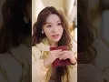 冰山總裁三十年從不近女色，卻在看到閃婚的農村妻子在雨中賣花時，對她一見鐘情，當場豪車接回家狠狠寵！