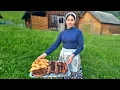 Download Lagu Een geweldige vrouw leeft alleen in een ongelooflijke natuur!! Bergdiner koken