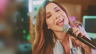 نانسي عجرم   معجبة و عيني عليك                                      دندنها