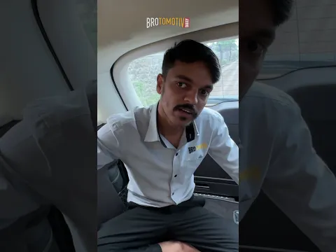 Iss car ka sunroof sundar too hai per kya fayda jab khulta hee nahi.
