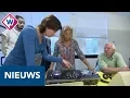 DJ Isis geeft dj-les aan 55-plussers: 'Allemaal hippe mensen' - OMROEP WEST