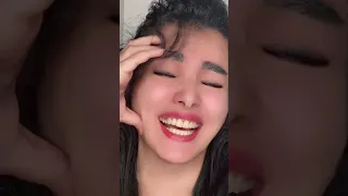 عنده فتق😂👻