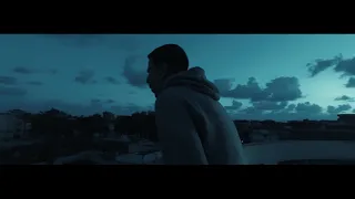                                                           يوسف جوكر   حاسس باللا شئ دندنها