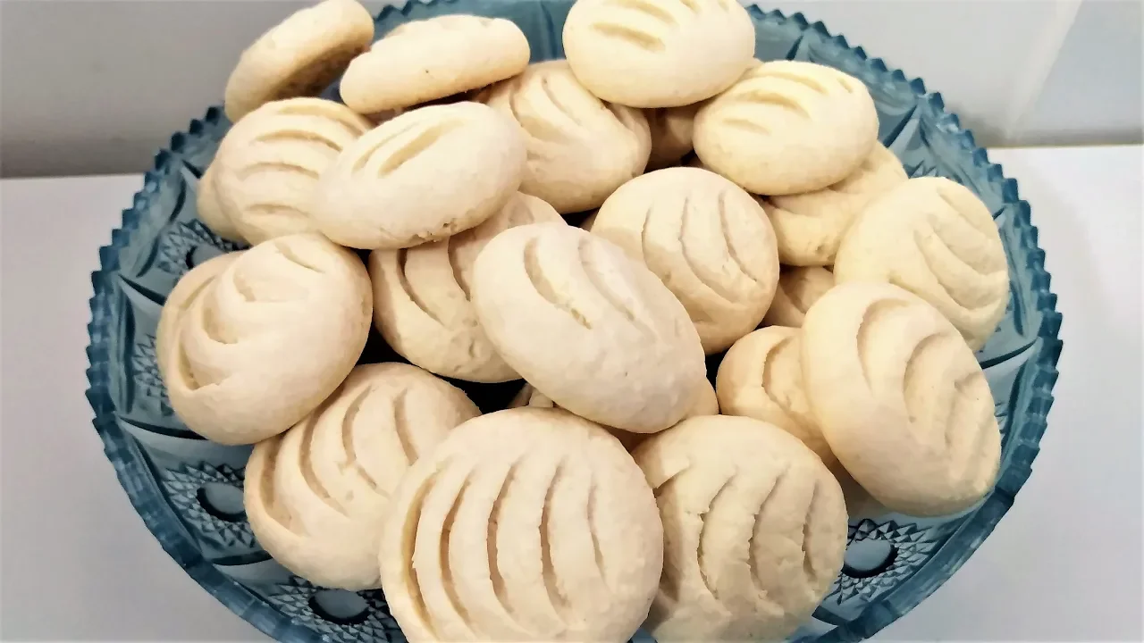 BISCOITO DE POLVILHO MINEIRO RECEITA FÁCIL QUE NÃO MURCHA