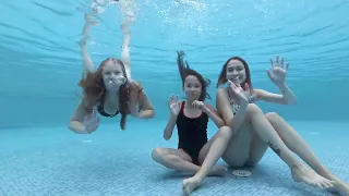 Swimming In Group Underwater Aqua Girls ASMR 