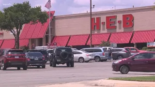 H-E-B makes pandemic-era pay raise for hourly employees permanent