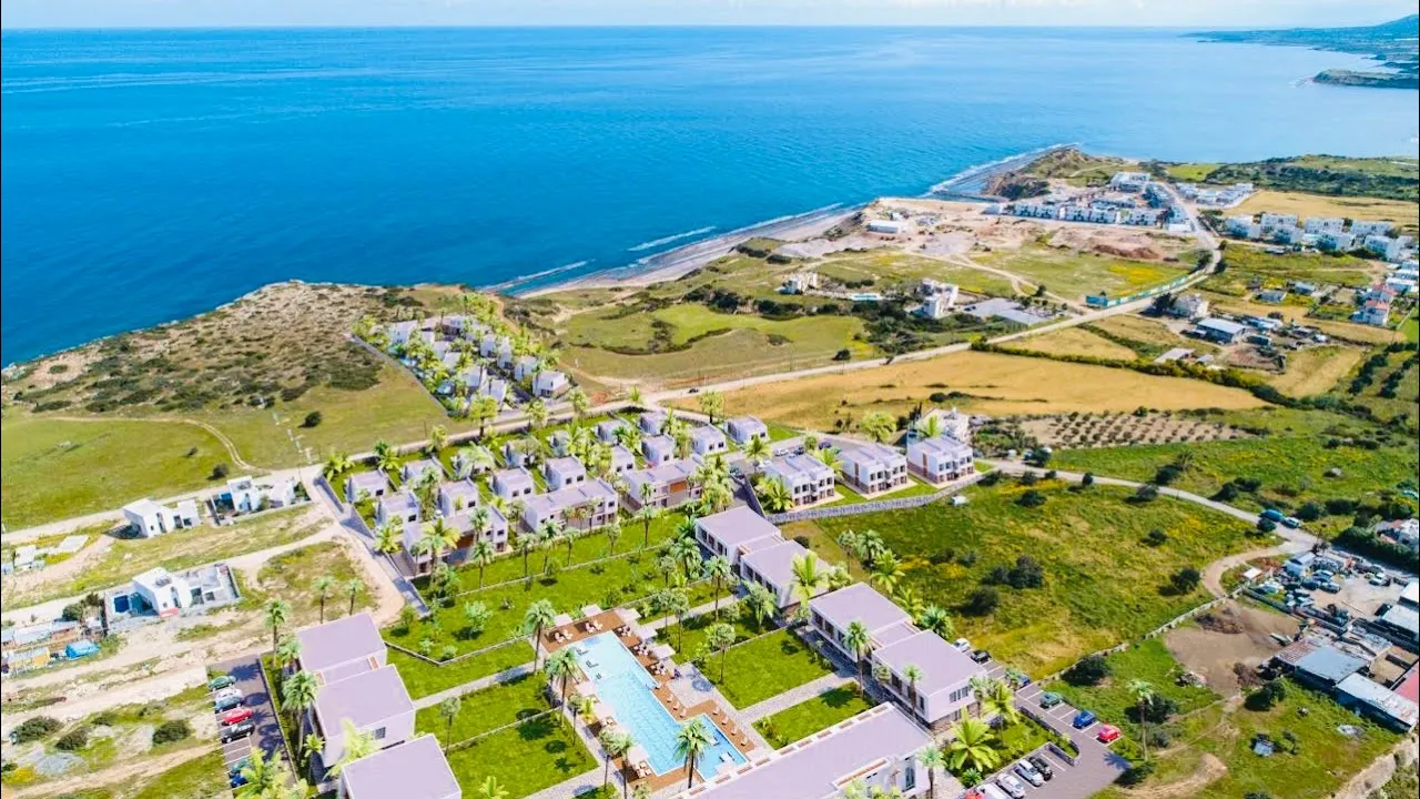 Beachfront Penthouse in North Cyprus with sea view and beachfront location