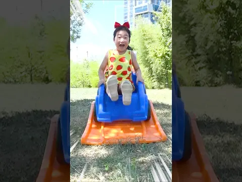 送给孩子们的惊喜：超大玩具滑梯❤️