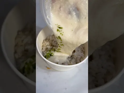 とろろ丼だけで500円するの深夜にたべるん【セブン新商品】　PDS #shorts
