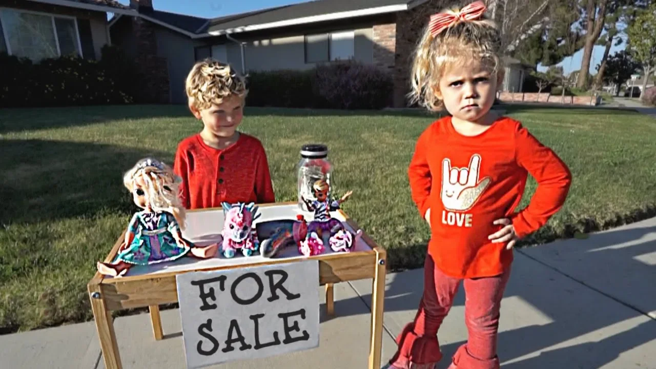 We CAUGHT Tydus SELLING his sister's stuff! *BIG TROUBLE*