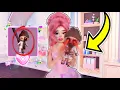 Download Lagu DON'T UNLOCK the CURSED DOLL in Dress To Impress..