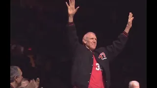 Blazers legend sports broadcaster Bill Walton dies of cancer at 71