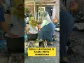 Download Lagu momen lucu ketika emak-emak goyang saat masak di pesta pernikahan ‼️‼️ #ngakak #lucu #goyang #joget