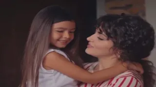 ياللي ملامحك نفس ملامحي شيرين انت اطرق بابي هاندا وابنتها 