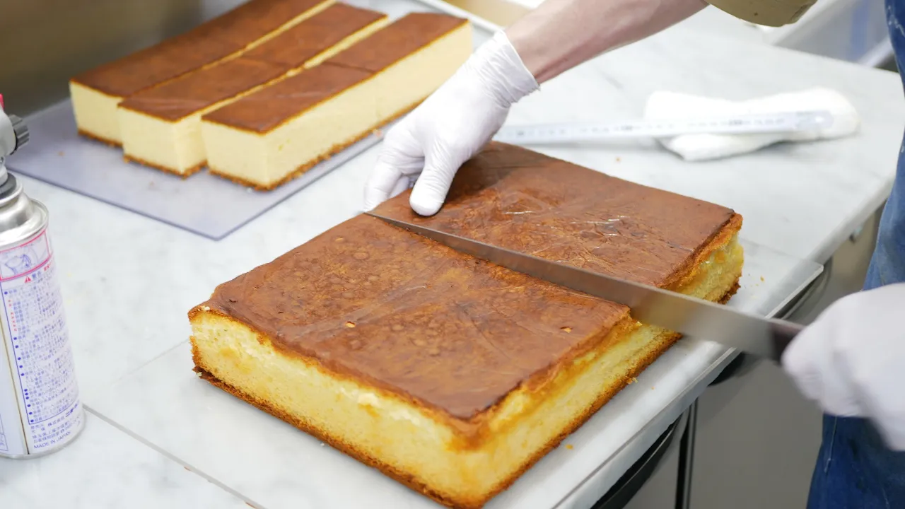 密着24時!手作り木枠で長崎カステラを作るケーキ屋さん|bilsonrollers