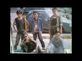 Kristal - Seragam Hitam