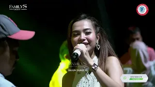 Download Anie Anjanie - Anggur Merah Live Cover  Edisi Kiara Payung Kp Gaga Paku Haji) - Iwan Familys MP3
