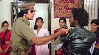 नेता के बेटे है तो लड़की को छेड़ेगा क्या_ इतना मारूंगा कि नाम भूल जायगा - अमिताभ बच्चन का जबरदस्त सीन