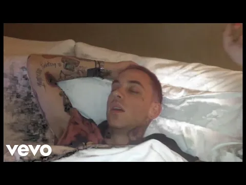 Download MP3 blackbear - i hope your whole life sux (Official Music Video)