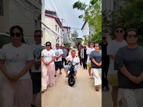 This beautiful girl's anger is very terrible