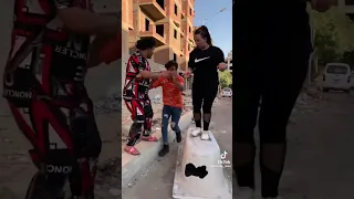 نستون بتقول الحله على الباجور عشي عيالك دندنها