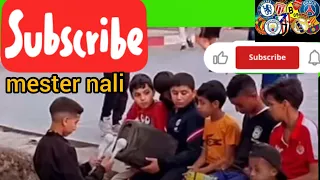 إبداع أطفال وداديين في قرع الطبول على طريقة إلتراس وينرز Mester Nali 