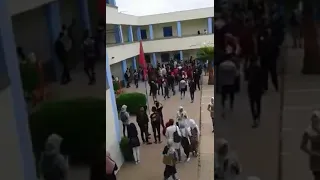 لموت ديال الضحك أستاذ فبرشيد قال تلاميذ سير جيب الحمار تاع بوك وجاب ليه الحمار 