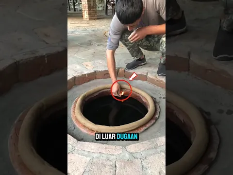 Pria Ini Lakukan Hal Aneh di Pinggir Lubang, Alasannya Bikin Penasaran! #shotrs #shortvideo