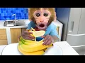 Download Lagu Bebé Mono BonBon se convierte en bruja y hace caramelos de goma arcoíris en casa - MONO BONBON ESP