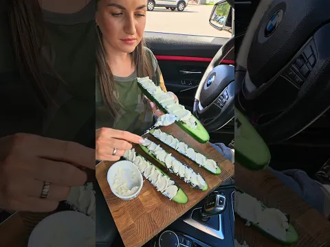 Gurken-Sushi direkt im Auto gemacht! 😍🥒