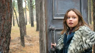 بنت بتهرب من خالتها الى عايزه تسممها وبتدخل لعالم سحرى ملخص فيلم A Magical Journey 