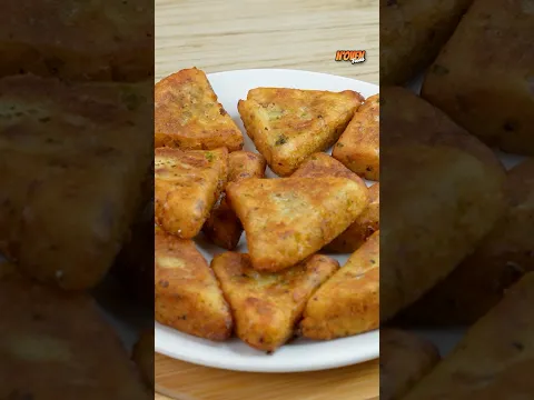 Garlic Potato Triangle Snacks | Crispy Potato Bread Snacks #GarlicPotatoSnacks #TriangleSnacks