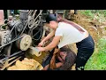 Download Lagu The country girl's car overcame extremely difficult roads.