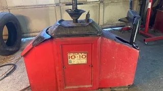 Vintage coats tire machine demo