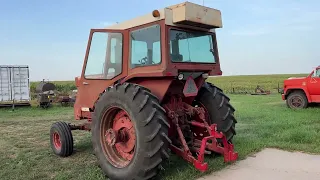 International 1066 Turbo Tractor