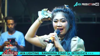 Download KEWALIK JITOKE - VOC. TITY ALICYA - LIVE ATUN ARFIZAH DI DESA ARAHAN INDRAMAYU MP3