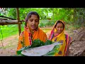 Lagu বৃষ্টির শুরুতেই মায়ের হাতে কাঁচা ইলিশের আলু ভাপা রান্না | Bengali famous Potato Hilsha recipe