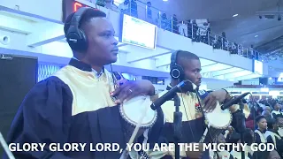 praise session by living faith church choir winners chapel choir