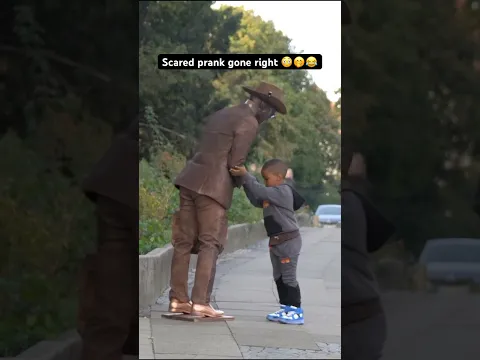 Scared prank gone right🤭😂 #shorts #funny