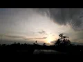 Download Lagu Susana pagi hari di Desa terasa tenang dan damai (Terdengar Suara ayam berkokok dan kicauan burung)