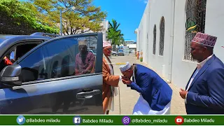 TAZAMA SHEIKH ABBAS ALIVYO NA HESHIMA AKIMPOKEA MUFTI