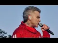 Download Lagu Robbie Williams - Advertising Space - Hyde Park 2024