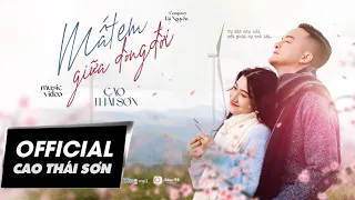 Mất em giữa dòng đời